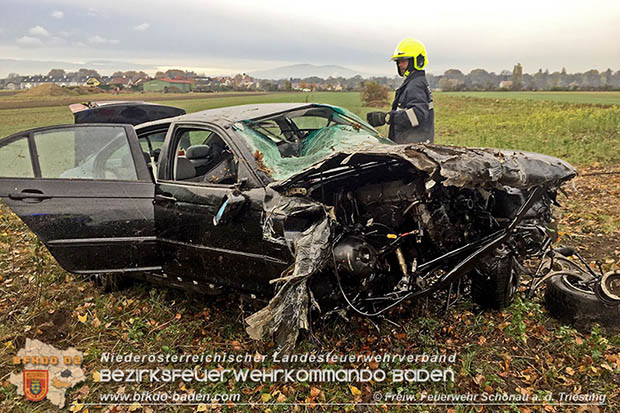 20161110 Verkehrsunfall zwischen Sollenau und Günselsdorf auf der LB17  Foto: © FF Schönau a.d.Triesting