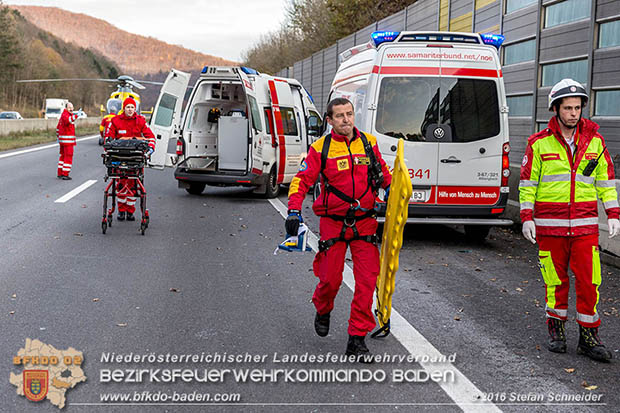 20161113 Verkehrsunfall A21 Klausen-Leopoldsdorf RFb Wien Foto: Stefan Schneider 20161113 Verkehrsunfall A21 Klausen-Leopoldsdorf RFb Wien Foto: Stefan Schneider