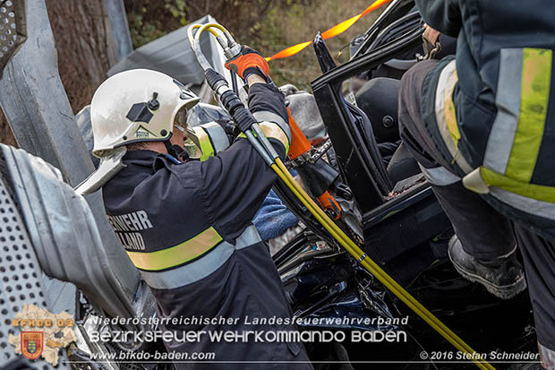 20161113 Verkehrsunfall A21 Klausen-Leopoldsdorf RFb Wien Foto: Stefan Schneider 20161113 Verkehrsunfall A21 Klausen-Leopoldsdorf RFb Wien Foto: Stefan Schneider