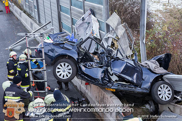 20161113 Verkehrsunfall A21 Klausen-Leopoldsdorf RFb Wien Foto: Stefan Schneider 20161113 Verkehrsunfall A21 Klausen-Leopoldsdorf RFb Wien Foto: Stefan Schneider