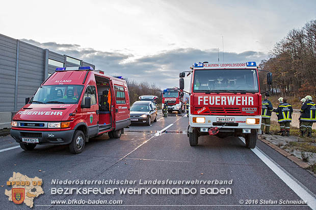 20161113 Verkehrsunfall A21 Klausen-Leopoldsdorf RFb Wien Foto: Stefan Schneider 20161113 Verkehrsunfall A21 Klausen-Leopoldsdorf RFb Wien Foto: Stefan Schneider