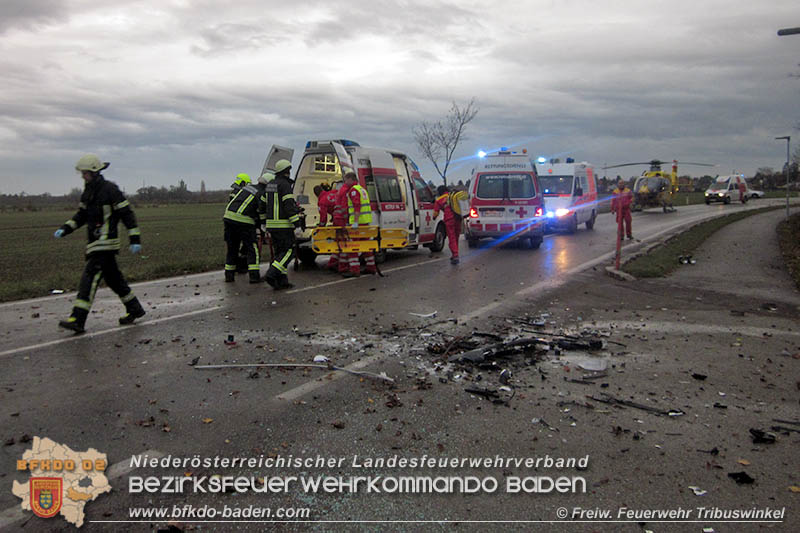 20161119 Schwerer Verkehrsunfall zwischen Tribuswinkel u. Schafflerhof-Siedlung  Foto: © FF Tribuswinkel