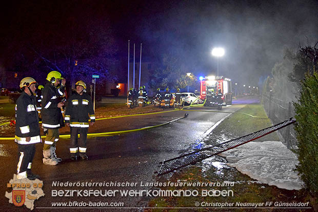 20161127 Vollbrand eines abgestellten Wohnmobils in Schoenau a.d.Triesting Foto: © Christopher Neumayer 20161127 Vollbrand eines abgestellten Wohnmobils in Schoenau a.d.Triesting Foto: © Christopher Neumayer