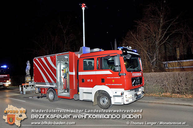 20161203 Brand in einem Nebengebäude im Schloss Seibersdorf Foto: © Thomas Lenger/Monatsrevue.at 20161203 Brand in einem Nebengebäude im Schloss Seibersdorf Foto: © Thomas Lenger/Monatsrevue.at