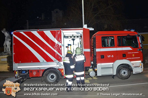 20161203 Brand in einem Nebengebäude im Schloss Seibersdorf Foto: © Thomas Lenger/Monatsrevue.at 20161203 Brand in einem Nebengebäude im Schloss Seibersdorf Foto: © Thomas Lenger/Monatsrevue.at