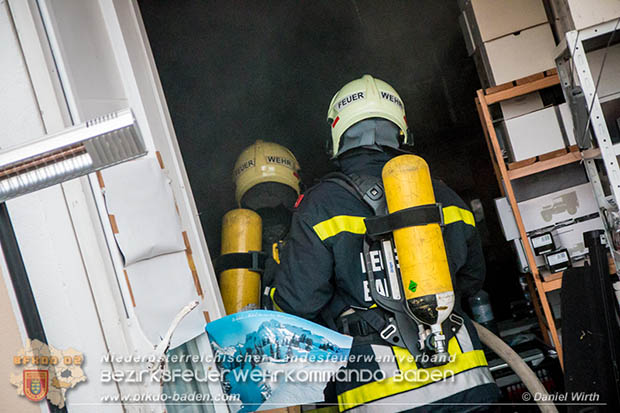 20161207 Brand in einem Gewerbentrieb im Kammgarnzentrum Bad Voeslau  Foto: © Daniel Wirth