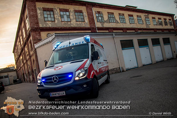 20161207 Brand in einem Gewerbentrieb im Kammgarnzentrum Bad Voeslau  Foto: © Daniel Wirth