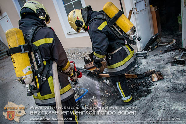 20161207 Brand in einem Gewerbentrieb im Kammgarnzentrum Bad Voeslau  Foto: © Daniel Wirth