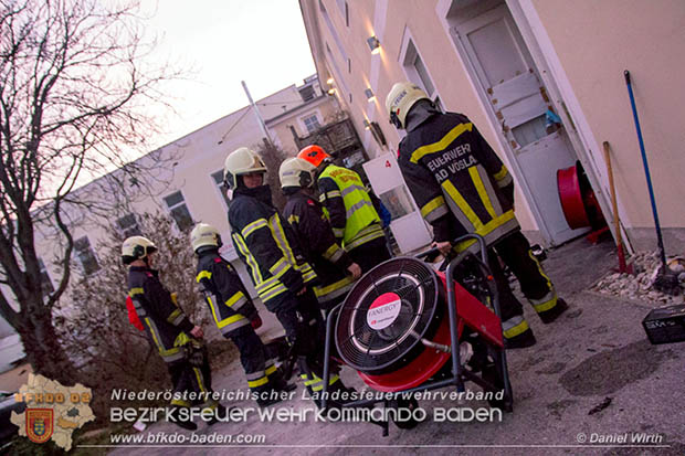 20161207 Brand in einem Gewerbentrieb im Kammgarnzentrum Bad Voeslau  Foto: © Daniel Wirth