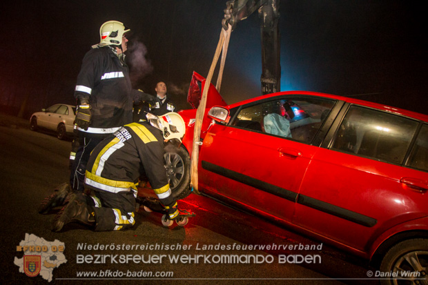20161217 Menschenrettung Hirtenberg  Foto: © Daniel Wirth