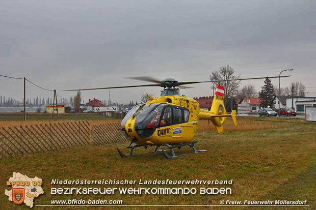 20161218 Verkehrsunfall am Badenerspitz in Traiskirchen-Möllersdorf  Foto: © FF Möllersdorf