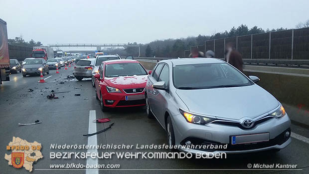 20161219 Verkehrsunfall auf der A2 bei Bad Vöslau  Foto: © Michael Kantner