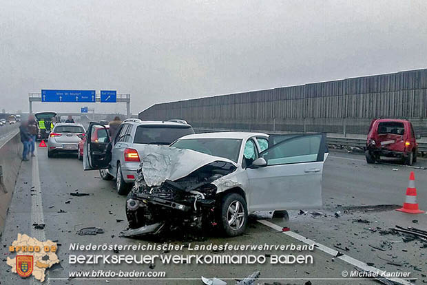 20161219 Verkehrsunfall auf der A2 bei Bad Vöslau Foto: © Michael Kantner