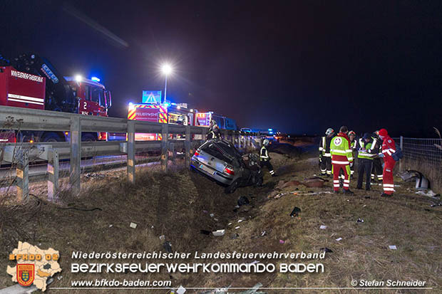 20161222 Verkehrsunfall A2 RFb Wien zwischen Traiskirchen und Knoten Guntramsdorf  Foto: © Stefan Schneider