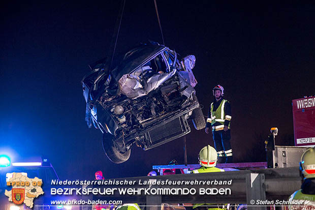 20161222 Verkehrsunfall A2 RFb Wien zwischen Traiskirchen und Knoten Guntramsdorf  Foto: © Stefan Schneider