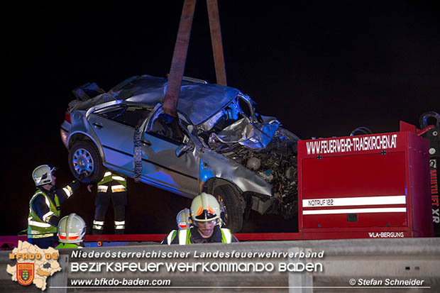 20161222 Verkehrsunfall A2 RFb Wien zwischen Traiskirchen und Knoten Guntramsdorf  Foto: © Stefan Schneider