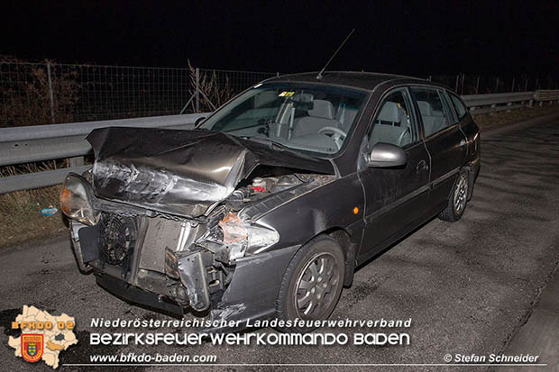 20161222 Verkehrsunfall A2 RFb Wien zwischen Traiskirchen und Knoten Guntramsdorf  Foto: © Stefan Schneider