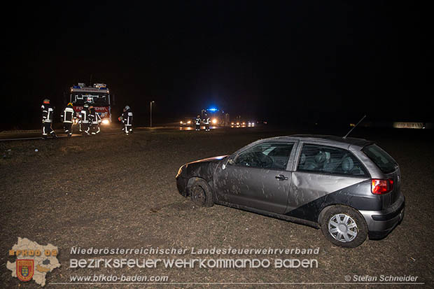 20161222 Verkehrsunfall Tribuswinkel Oberwaltersdorferstraße  Foto: © Stefan Schneider