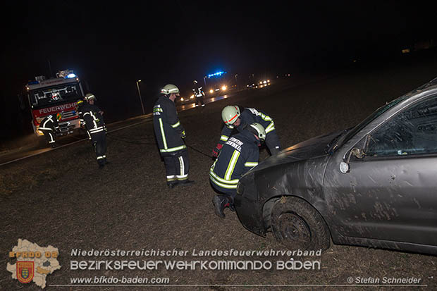 20161222 Verkehrsunfall Tribuswinkel Oberwaltersdorferstraße  Foto: © Stefan Schneider