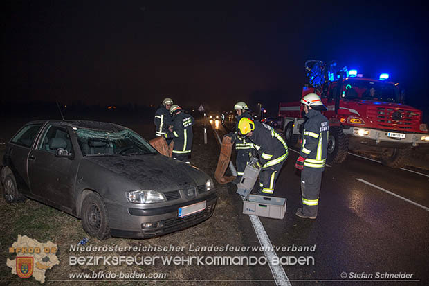 20161222 Verkehrsunfall Tribuswinkel Oberwaltersdorferstraße  Foto: © Stefan Schneider