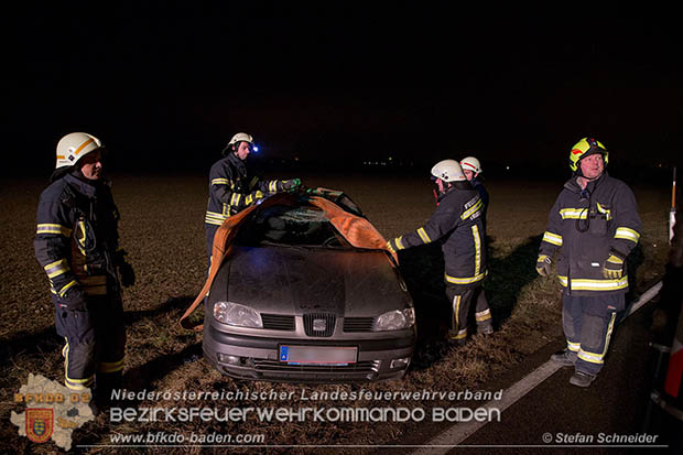 20161222 Verkehrsunfall Tribuswinkel Oberwaltersdorferstraße  Foto: © Stefan Schneider