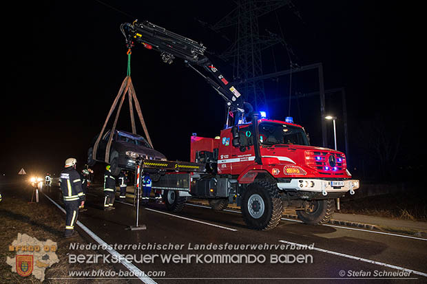 20161222 Verkehrsunfall Tribuswinkel Oberwaltersdorferstraße  Foto: © Stefan Schneider