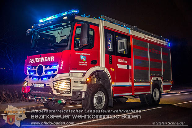 20161222 Verkehrsunfall Tribuswinkel Oberwaltersdorferstraße  Foto: © Stefan Schneider