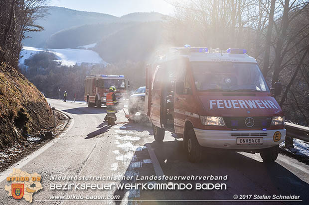 20170101 Verkehrsunfall auf der B210 im Helenental  Foto: © Stefan Schneider
