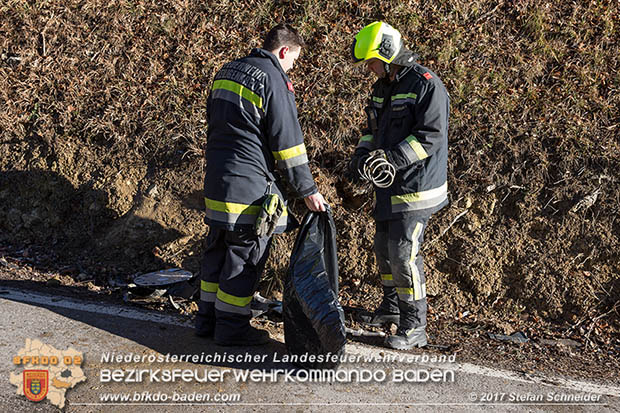 20170101 Verkehrsunfall auf der B210 im Helenental  Foto: © Stefan Schneider