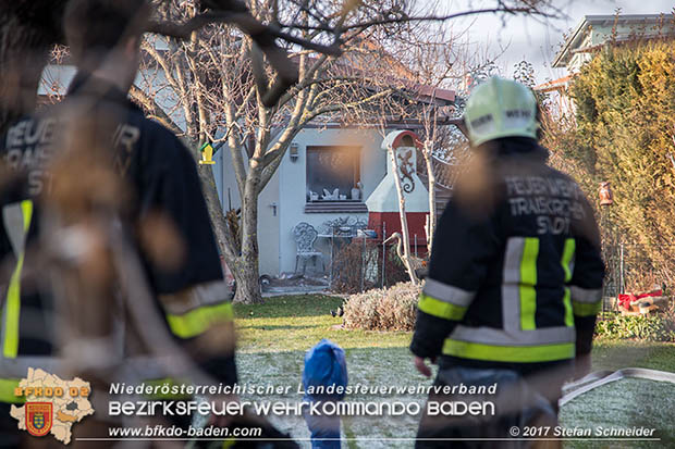 20170101 Kleinbrand in einem Garten in Traiskirchen  Foto: © Stefan Schneider