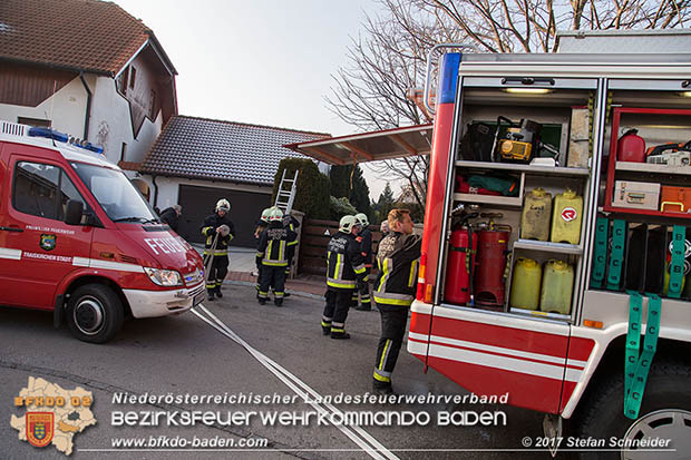 20170101 Kleinbrand in einem Garten in Traiskirchen  Foto: © Stefan Schneider