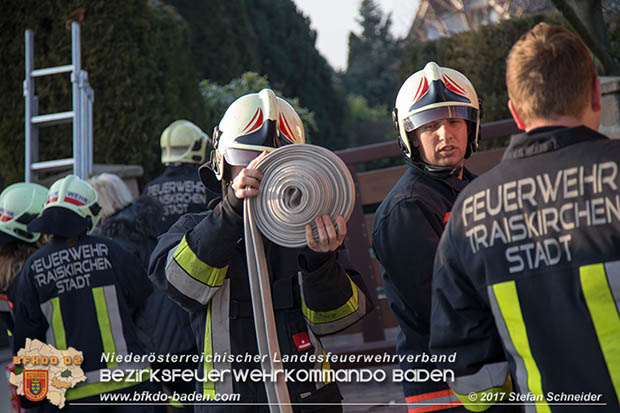 20170101 Kleinbrand in einem Garten in Traiskirchen  Foto: © Stefan Schneider