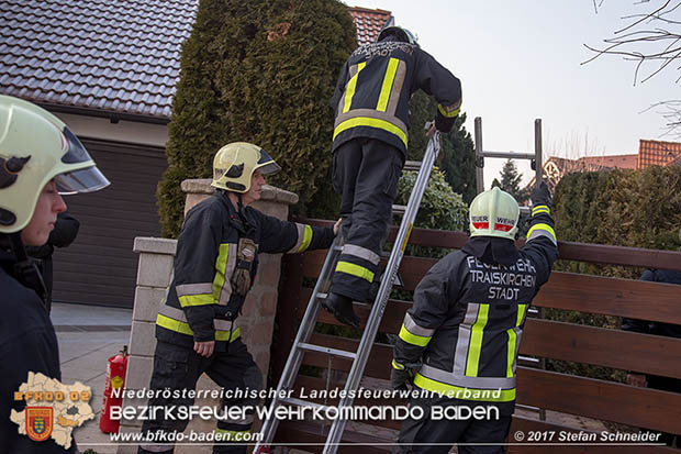 20170101 Kleinbrand in einem Garten in Traiskirchen  Foto: © Stefan Schneider