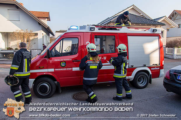 20170101 Kleinbrand in einem Garten in Traiskirchen  Foto: © Stefan Schneider