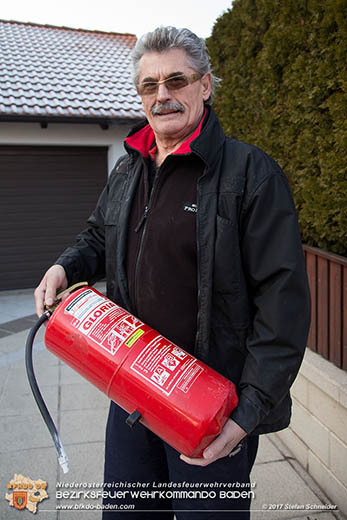 20170101 Kleinbrand in einem Garten in Traiskirchen  Foto: © Stefan Schneider