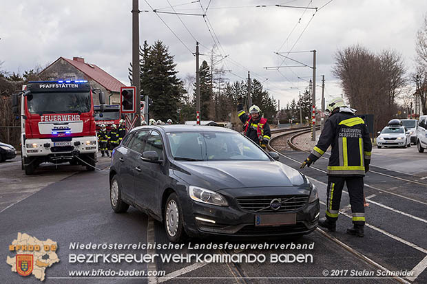 20170105 Verkehrsunfall in Pfaffstaetten Haltestelle WLB   Foto: © Stefan Schneider