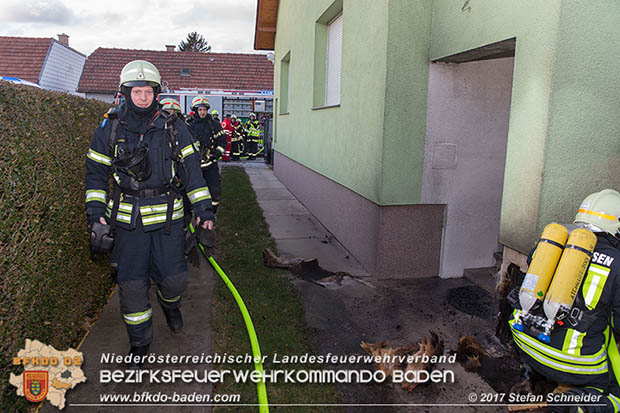 20170106 Brand bei einem Wohnhaus in Oyenhausen Foto: © Stefan Schneider 20170106 Brand bei einem Wohnhaus in Oyenhausen Foto: © Stefan Schneider