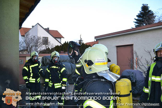 20170106 Brand bei einem Wohnhaus in Oyenhausen Foto: © Freiwillige Feuerwehr Oeynhausen 20170106 Brand bei einem Wohnhaus in Oyenhausen Foto: © Freiwillige Feuerwehr Oeynhausen