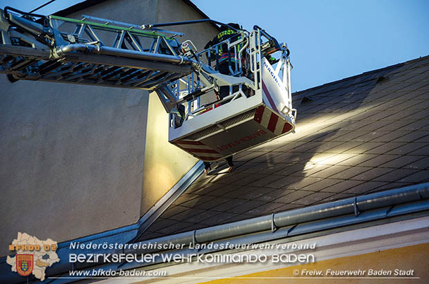 20170113 Strumschaden bei Gasthaus in Baden Foto: © Freiwillige Feuerwehr Baden-Stadt www.ffbs.at 20170113 Strumschaden bei Gasthaus in Baden Foto: © Freiwillige Feuerwehr Baden-Stadt www.ffbs.at