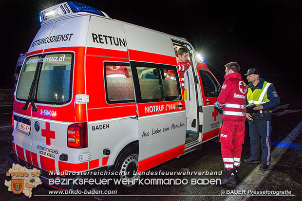 20170115 Massenunfall auf der A2 RFb Süden bei Baden Foto: © Manfred BAUER Pressefotografie 20170115 Massenunfall auf der A2 RFb Süden bei Baden Foto: © Manfred BAUER Pressefotografie