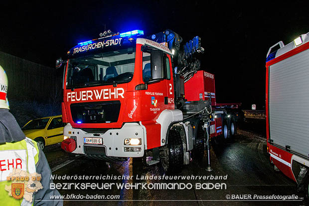 20170115 Massenunfall auf der A2 RFb Süden bei Baden Foto: © Manfred BAUER Pressefotografie 20170115 Massenunfall auf der A2 RFb Süden bei Baden Foto: © Manfred BAUER Pressefotografie