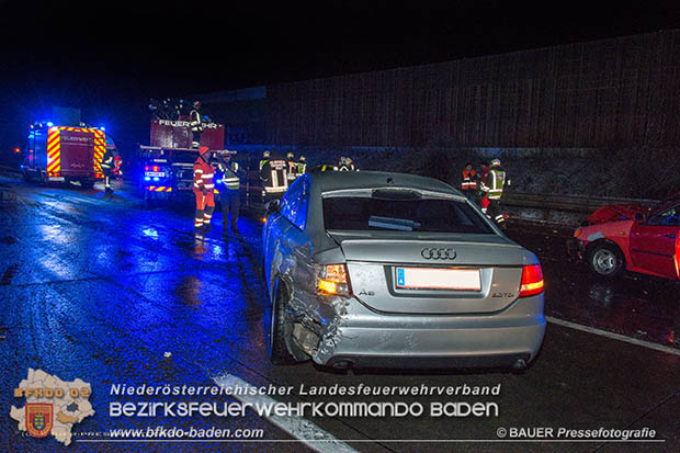 20170115 Massenunfall auf der A2 RFb Süden bei Baden Foto: © Manfred BAUER Pressefotografie 20170115 Massenunfall auf der A2 RFb Süden bei Baden Foto: © Manfred BAUER Pressefotografie