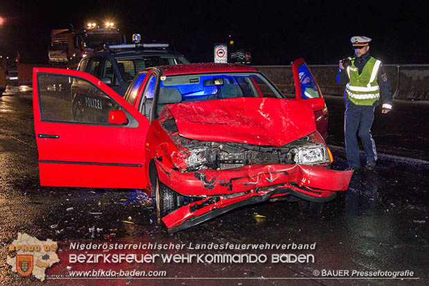 20170115 Massenunfall auf der A2 RFb Süden bei Baden Foto: © Manfred BAUER Pressefotografie 20170115 Massenunfall auf der A2 RFb Süden bei Baden Foto: © Manfred BAUER Pressefotografie