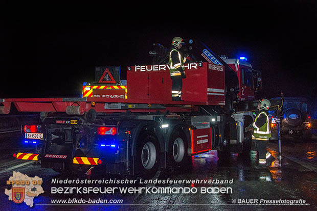 20170115 Massenunfall auf der A2 RFb Süden bei Baden Foto: © Manfred BAUER Pressefotografie 20170115 Massenunfall auf der A2 RFb Süden bei Baden Foto: © Manfred BAUER Pressefotografie