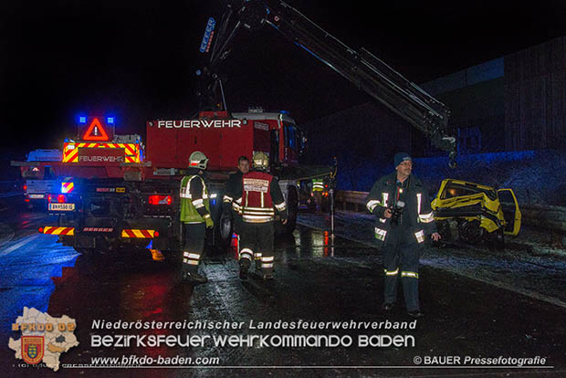 20170115 Massenunfall auf der A2 RFb Süden bei Baden Foto: © Manfred BAUER Pressefotografie 20170115 Massenunfall auf der A2 RFb Süden bei Baden Foto: © Manfred BAUER Pressefotografie