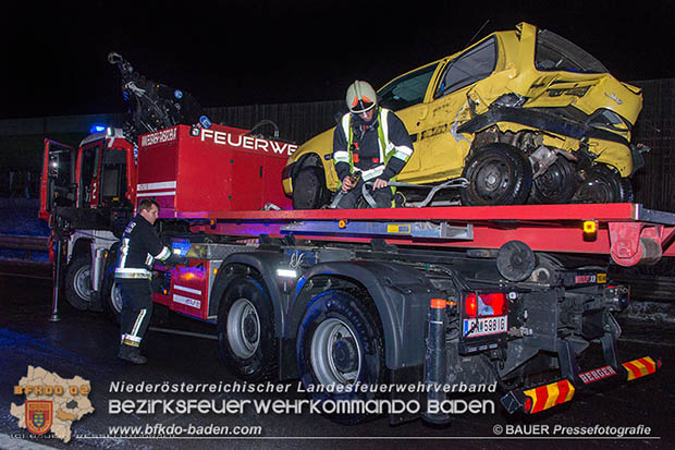 20170115 Massenunfall auf der A2 RFb Süden bei Baden Foto: © Manfred BAUER Pressefotografie 20170115 Massenunfall auf der A2 RFb Süden bei Baden Foto: © Manfred BAUER Pressefotografie