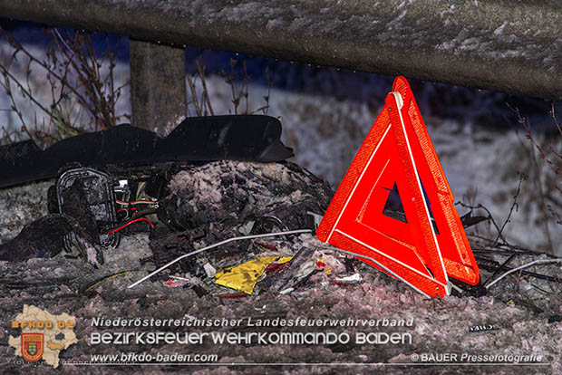 20170115 Massenunfall auf der A2 RFb Süden bei Baden Foto: © Manfred BAUER Pressefotografie 20170115 Massenunfall auf der A2 RFb Süden bei Baden Foto: © Manfred BAUER Pressefotografie