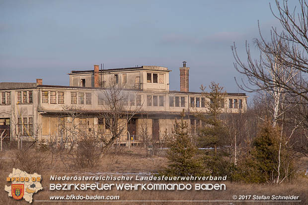 20170118 Sprengungen an einem alten Gebäude in Blumau zwecks Forschungsprojekt des AIT-AUSTRIAN INSTITUTE OF TECHNOLOGY Foto: © Stefan Schneider BFK Baden 20170118 Sprengungen an einem alten Gebäude in Blumau zwecks Forschungsprojekt des AIT-AUSTRIAN INSTITUTE OF TECHNOLOGY Foto: © Stefan Schneider BFK Baden