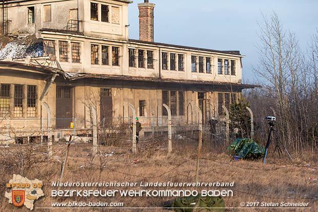20170118 Sprengungen an einem alten Gebäude in Blumau zwecks Forschungsprojekt des AIT-AUSTRIAN INSTITUTE OF TECHNOLOGY Foto: © Stefan Schneider BFK Baden 20170118 Sprengungen an einem alten Gebäude in Blumau zwecks Forschungsprojekt des AIT-AUSTRIAN INSTITUTE OF TECHNOLOGY Foto: © Stefan Schneider BFK Baden