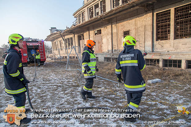 20170118 Sprengungen an einem alten Gebäude in Blumau zwecks Forschungsprojekt des AIT-AUSTRIAN INSTITUTE OF TECHNOLOGY Foto: © Stefan Schneider BFK Baden 20170118 Sprengungen an einem alten Gebäude in Blumau zwecks Forschungsprojekt des AIT-AUSTRIAN INSTITUTE OF TECHNOLOGY Foto: © Stefan Schneider BFK Baden